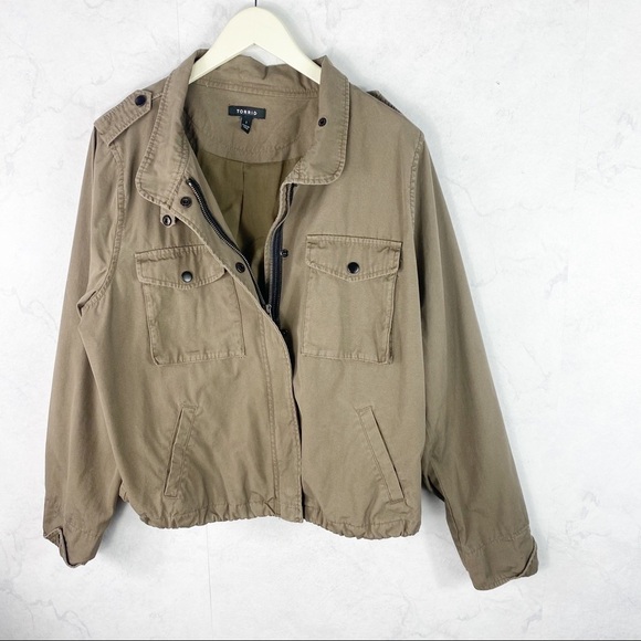 [Torrid] Fall Brown Cropped Twill Utility Jacket - Picture 4 of 5